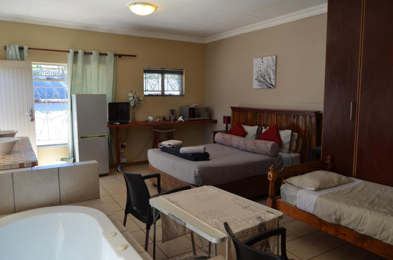 A & R Guesthouse Bloemfontein Luaran gambar
