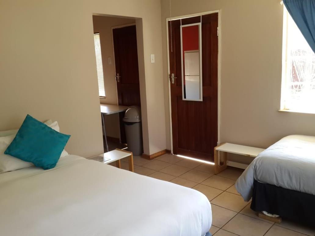 A & R Guesthouse Bloemfontein Luaran gambar